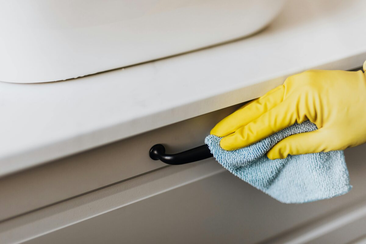 Housekeeping and security services in Kolkata for corporate and residential needs